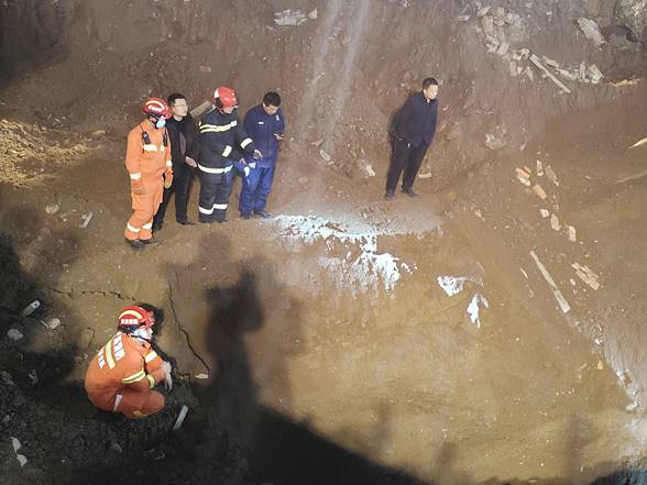 596775f7b216665405e50d1572432bee.jpg image004.jpg